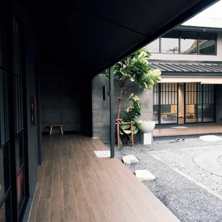 Ojisan House