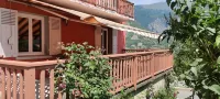 Apartment in the mountains, ideal for visiting the Maurienne in summer and winter Hotels in Saint-Julien-Mont-Denis