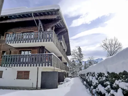 Les Bruyères 25 Отели рядом со станцией Aigle