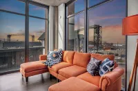 Lakeside Luxury Suite - Rock & Roll - Cle Flats - 2 Free parking