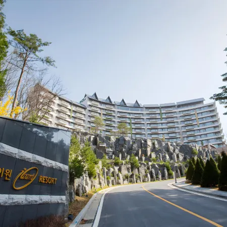 Iwant Resort Отели рядом с достопримечательностью «Парк Дэгванрён»