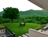 Devraj Villa - Luxury Pool Villa Udaipur - 레지던스