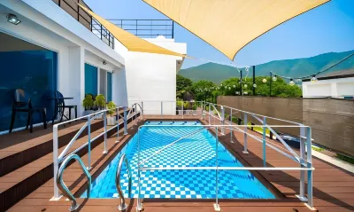 Geoje Star Marine Pool Villa Hotels near Hallyeohaesang National Park