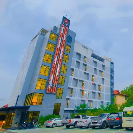Nakara Hotel Отели рядом с достопримечательностью «Башня Sunee»