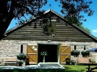 The Flying Fish Stables Hotels in Horton
