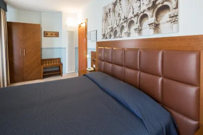 Hotel Terminus & Plaza Hotel di Pisa City Center