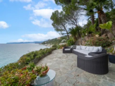 WeSea Hotels in Varazze
