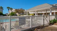Beachside Retreat With Pools & Local Dining + Free Attraction Tickets! Hotels in Miramar Beach