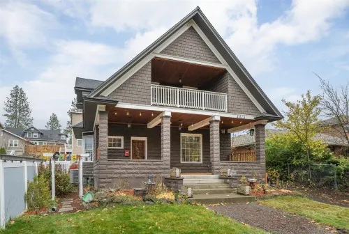 Family-friendly Manito Park home.  Close to downtown, hospitals & colleges.