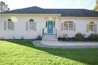 Charming three bedroom, two bathroom tranquil retreat just 2 miles from Wyndham. Hotels near Calvary Pentecostal Tabernacle