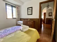HOLIDAY RENTAL APARTMENT..5 KM TO THE NEAREST BEACHES, WIFI, .SUNNY TERRACE.