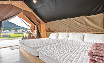 Gyeongju Constellation Camping Land Glamping (Free Camping Griddle Rental)