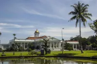 RedDoorz near The Jungle Waterpark Bogor Hotel di Bogor Selatan