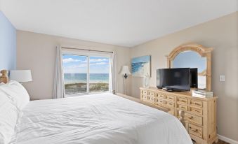 Destin on the Gulf 307 - End Beach Front Unit at Destin on the Gulf