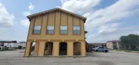 Antlers Inn Hotels in Cuero