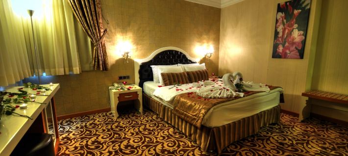 Golden Deluxe Hotel โรงแรมในอาดานา