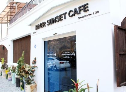 안동 강노을 펜션