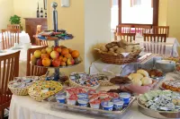 Garda Family House - breakfast