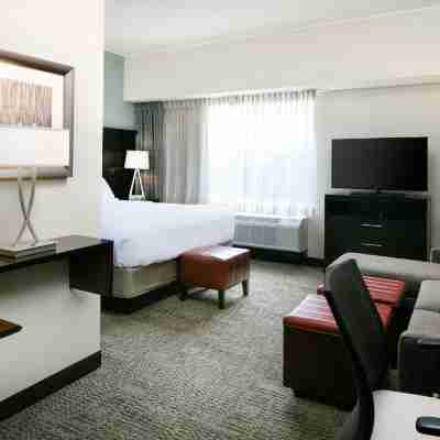Staybridge Suites Des Moines Downtown Rooms