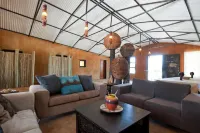 Ongula Village Homestead Lodge Hotel di Ondangwa