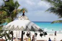 El Taj Oceanfront and Beachside Condo Hotel - 5 stjerner