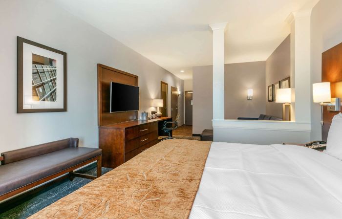 Comfort Suites North Tupelo