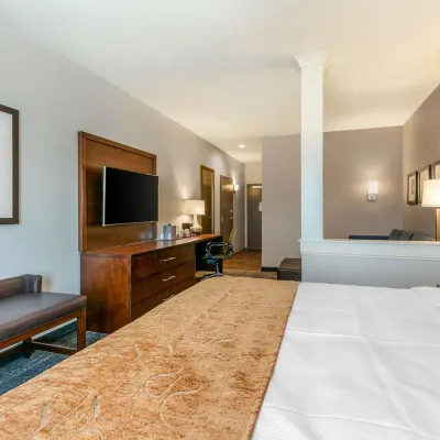 Comfort Suites North Tupelo Hôtels à proximité de : Maison natale d'Elvis Presley