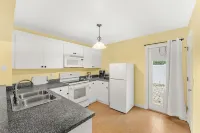 3-Bed with pool - Close to beach