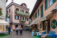 Little Mermaid of Stresa - Happy Rentals - Condos