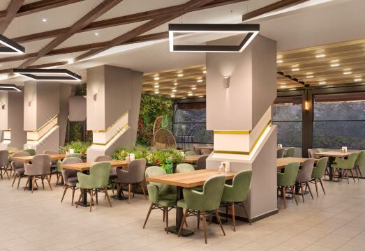 라마다 바이 윈덤 엘비스탄