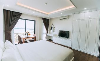 Queenie Hotel