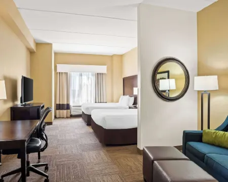 คอมฟอร์ตสวีทส์ ฟริสโก โรงแรมในฟริสโก