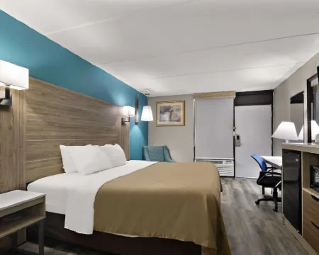 Quality Inn & Suites Hotels in Toombs County