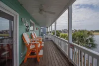 367 Ocean Point Dr Hotels in Fripp Island