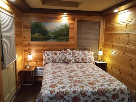 All Seasons Groveland Inn Отели рядом с достопримечательностью «Groveland Yosemite Gateway Museum»