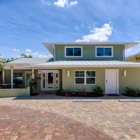 Escape Coastal Resort on Casey Key