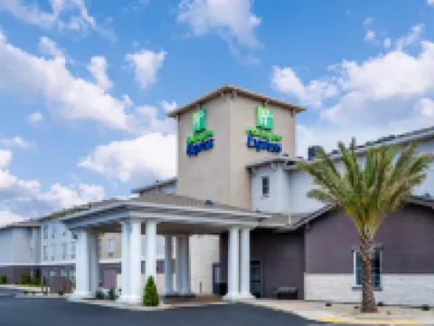 Holiday Inn Express LODI by IHG Hotels in Lodi
