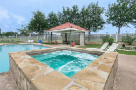 La Quinta Inn & Suites by Wyndham Fredericksburg Hotels in Fredericksburg