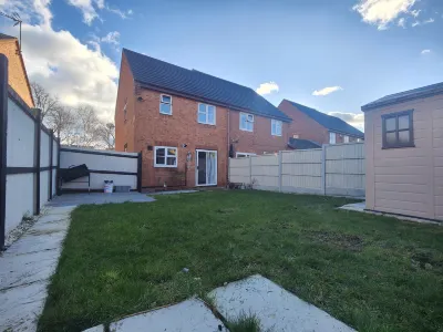 Tyburn Home, Birmingham with Free Parking Hotels near Sutton Coldfield