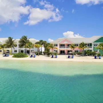 Sandyport Beach Resort Hotels near Orange Hill Beach