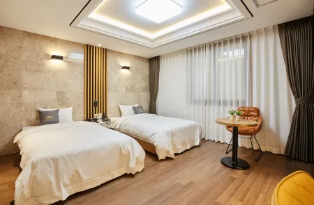 Noble Stay Hotel Отели в г. Кванджу