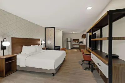 Everhome Suites Amarillo West - Medical Center Hotels near Edible Arrangements
