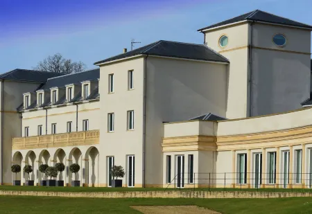 Bowood Hotel Spa & Golf Resort Отели рядом с достопримечательностью «Роудей Кау Фарм Кафе & Айс Крим Парлор»
