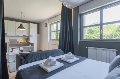 Black Loft Como by Rent All Como