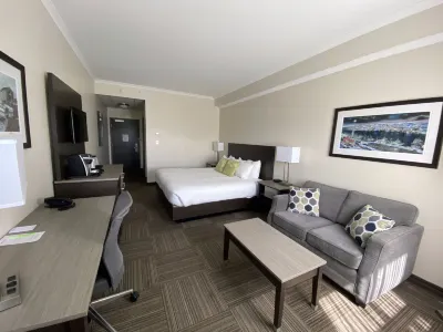 Crossroads Inn & Suites Hotels in der Nähe von The Outport Restaurant and Pub