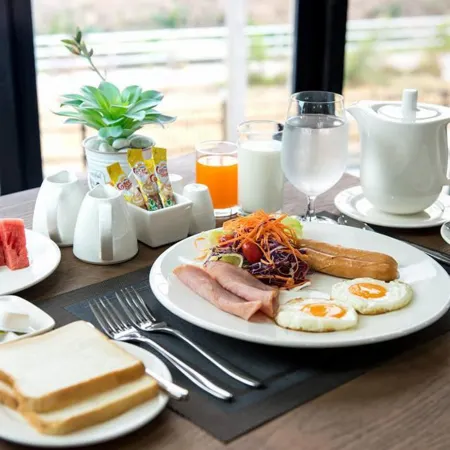 deVloft hotel Korat Отели рядом с достопримечательностью «Торговый центр The Mall Ratchasima»
