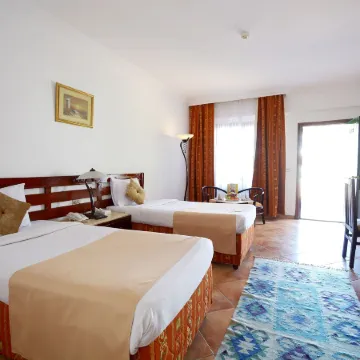 Verginia Sharm Resort & Aqua Park Отели рядом с достопримечательностью «Мечеть Аль-Сахаба»