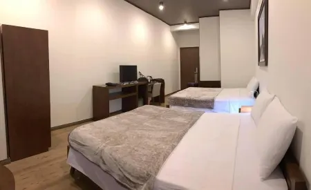 Oceanward Hotel & Resort