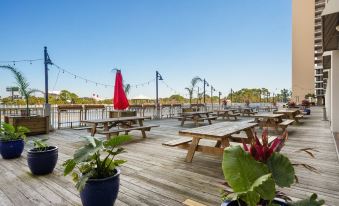 Laketown Wharf 802