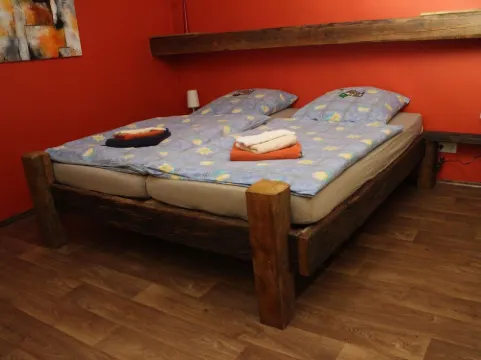 フェリエンヴォーヌング ミット サウナ イン ローテ